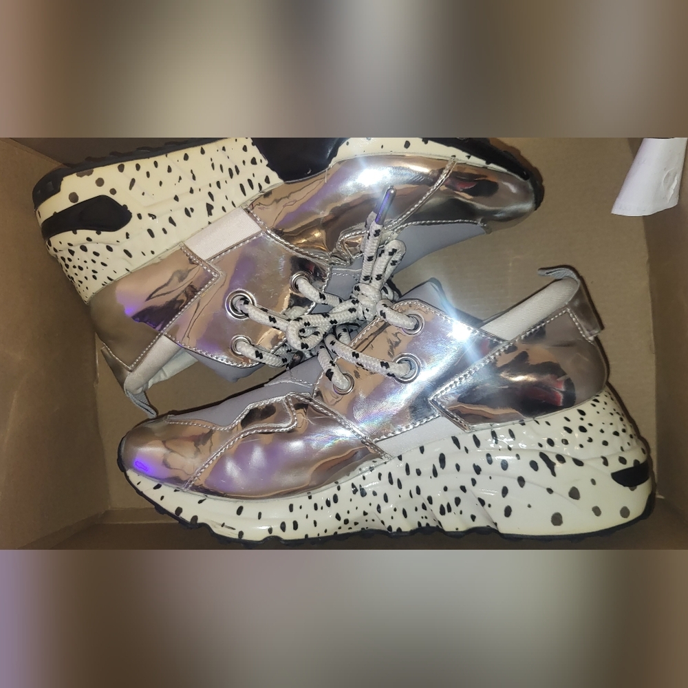 Steve madden women's cliff sneakers